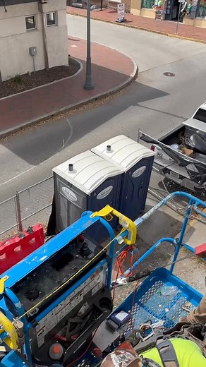 $1 • Welding/Steel Erection We offer welding/Steel Fabrication or any steel erection,industrial,residential or Commercial More than 13 years experience we can help with your weekend small job or high rise buildings -Deckin -Miscellaneous Stairs and Rails -We can Fab anything with steel También Hablamos Español https://www.facebook.com/marketplace/item/1300751711006485/ | Ark Steel Erectors