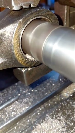 Con Rod Bushing Line Reaming & Fitting