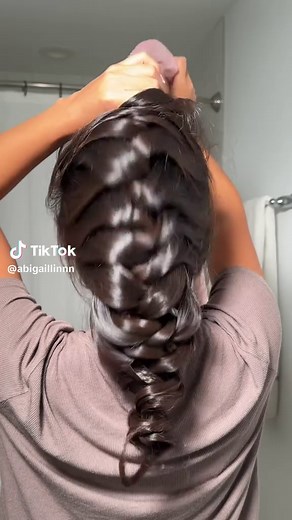 How to Get Healthy and Shiny Hair with Oribe Shampoo