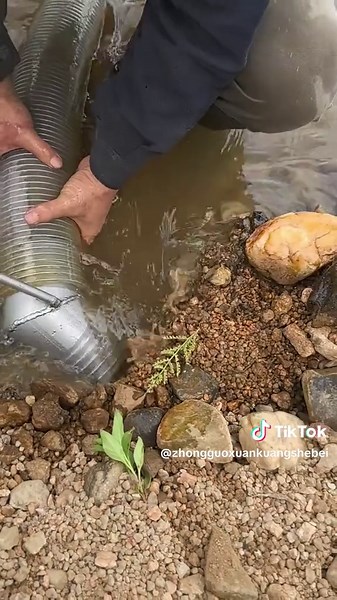 Efficient Gold Panning with Siphon Boat Technology