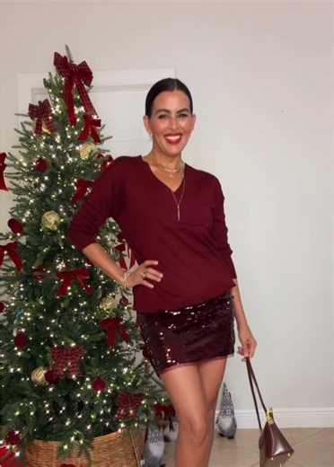 Replying to @mirnanita How to style a sequin skort!Outfit details in my L T K💋#holidayoutfit #fypfashiontiktok #nye