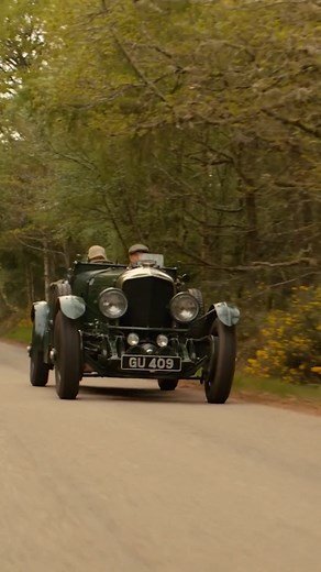 We are pleased to announce that Solstice Kiss, from the new Simple Minds album ‘Direction of the Heart’, has been used in The Macallan’s ‘The Spirit of 1926’ campaign. The campaign celebrates the life and work of Nettie Harbinson. Find out more and watch the short film at www.themacallan.com/en/the-spirit-of-1926. | Simple Minds