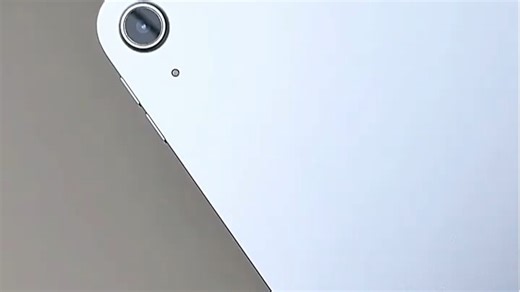 Apple iPad 平板开箱验机分享：轻薄设计易携带，M1芯片流畅运行，适配Procreate绘画与视频会议，日常学习办公更高效。