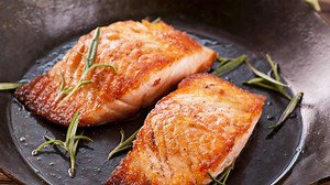 Lachs im Qualitätstest: Discounter-Ware schlägt überraschend teure Konkurrenz