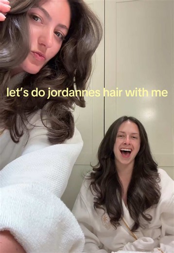 Blowout Tutorial: How to Blow Dry Curly Hair Smoothly
