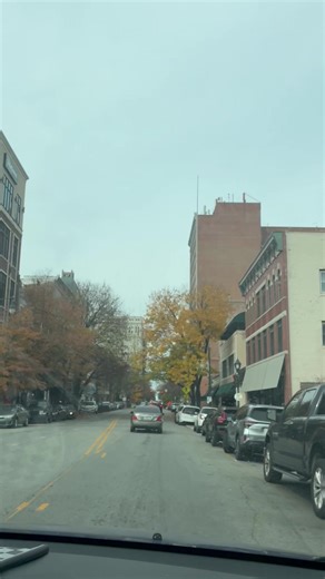 Today’s To-Do: 😊 Smile 🧘🏽‍♀️ Let the small stuff stay small 🧠 Think better thoughts ❤️ Lead with love 🌤 Protect your peace