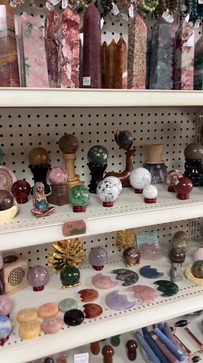 crystal lovers onlyyy 😍😍😍