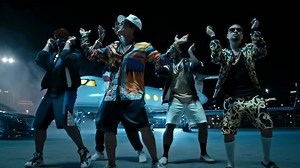 276K views · 197 reactions | I got you, Quebec!  See you at Le Centre Videotron on August 24. Get my album 24K Magic, which includes my new single "Versace On The Floor" https://warnermusiccanada.lnk.to/VersaceOTFGu | Bruno Mars | Facebook