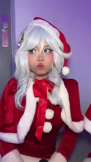 Siempre serán el mejor dúo 🫶🏻💕|@twitch.tv/upminaa @anyamochii #navidad #cosplay #vieos #upmina #anyamochi