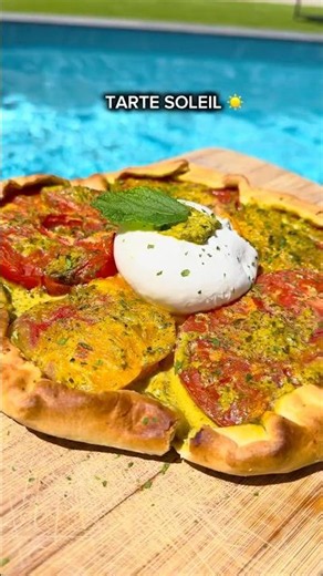 The viral summer recipe ☀️🔥 #pie #quickrecipe #summerfood #burrata #sunpie #recipe