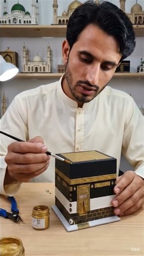 Creating a Masterpiece: Hand-Painting a 3D Model of the Kaaba