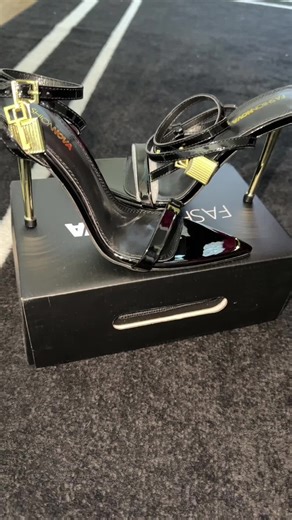 gold locket🔐 and key patten leather 👠sold right here on the TikTok shop 🛍️great quality true to size #womensshoes #heels