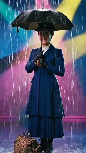 Julie Andrews 🌈 in Mary Poppins