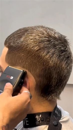 HAIRSTYLE FASHION | Top Men’s Hair Styling Tips You NEED To Know 💈🔥 Know Your Hair Type 🧠: Curly, straight, or wavy—your hair type decides the rules. Use... | Instagram