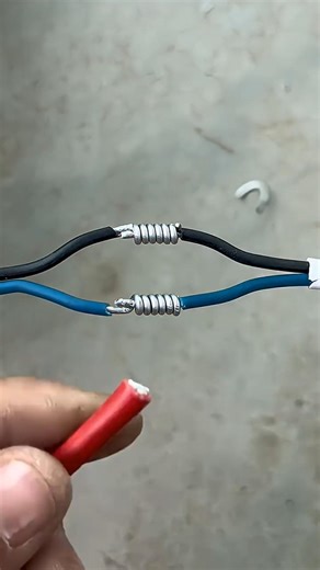 ¡Truco cinta aislante para electricista! #hack #tips #electricistas #electrician #top #work #tape