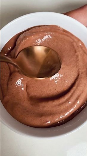 How to Make a Chocolate Peanut Butter Smoothie Bowl in your BlendJet Portable Blender