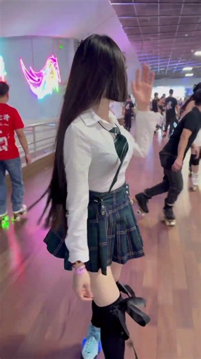 承诺不用太好听 行动到位才是真心，想给你东西的人不会问你要不要，给你伤害的人也不会怕你疼！ #shorts #douyin #tiktok #music