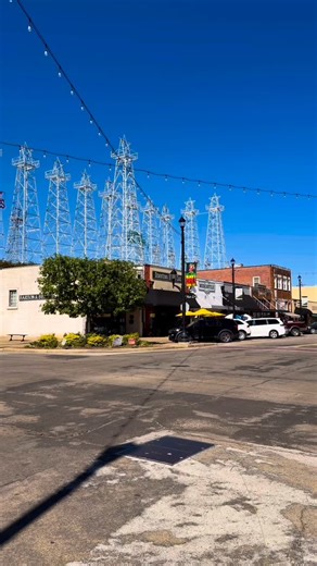 IT’S HERE! 🎉 The brand new Kilgore Visitor Guide has arrived! ✨ Ready to plan the perfect trip to the City of Stars? 🌟 DM us and we’ll send one your way! #VisitKilgore #CityOfStars #kilgoretx #letstexas #texastodo #tourtexasapproved Cover Photo by April Ritter | Visit Kilgore