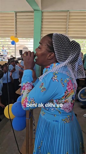 Beni ak elèv yo — chante adorasyon pa Sr Enock & ekip