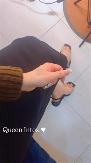 Queen intox 👸🏻 on Instagram: "Super hot 🔥 #queenintox"