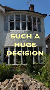 It’s a minefield out there, can you help us? We’ve obviously chatted a lot about these bays but what about the rest of the windows 😭 We were originally going to have flush casement upvc but is this the best choice? If yes, are there any companies you’d recommend? Please let us know if you have any insights (good or bad) so we can hit the ground running 🫶 Thank you!! Lots of love, Meg xx #windows #windowfitting #crittalwindows #aluminiumwindows #windowsuk #homerenovation #houserenovation | King