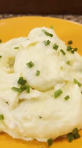As it gets chillier, you're gonna want some to dishes to warm you up and my Mashed Potatoes are exactly what you need! #patneelybbqking #Neelys #chef #recipe #mashedpotatoes | Pat Neely