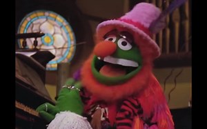 Muppets Rap 'Shimmy Shimmy Ya' in LI Man's Video