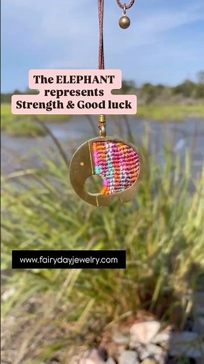 Handmade Macrame Necklace: Pink Elephant in bohemian style #handmade #jewelry #macramè #giftideas