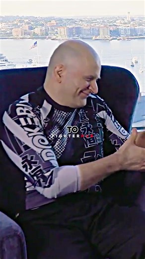 Why Rash Guards Are Essential for MMA Training