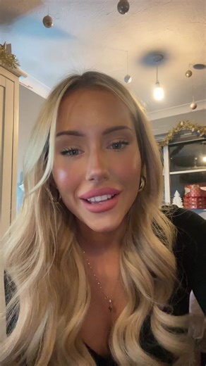 Awkward Moment Kissing with Eyes Open | Storytime