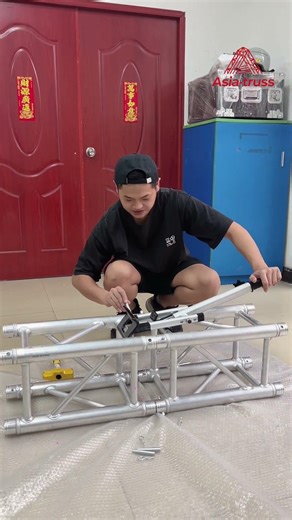 Truss separator can easily solve the problems of truss jamming and difficult connection #AsiaTruss