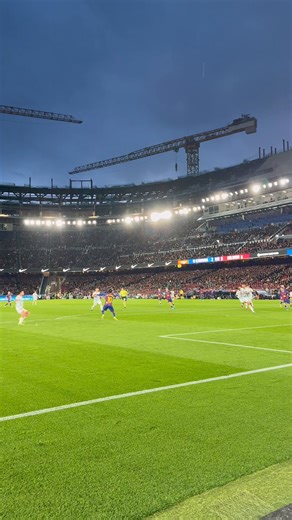 ¡VAYA POSTAL DEL 🔟 DEL BARCELONA! 🤯 Así cayó el tercero con la tijera de Lamine Yamal. 💥 | ESPN Deportes