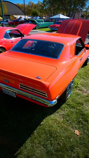 🇺🇸🍊 1969 Chevrolet Camaro SS 350 — the definitive muscle car look. Draped in iconic Hugger Orange, this ‘69 SS screams performance, pairing the legendary 350 V8 with the aggressive, one-year-only styling that makes this the most sought-after Camaro of all time. 🔥🏁 Fun fact: The famous “Hugger Orange” paint color was named after Chevy’s marketing campaign for the 1969 Camaro, which was nicknamed “The Hugger” to emphasize its improved handling and wider stance. 🛣️✨ 💬 Like ❤️, Share 📲, and 