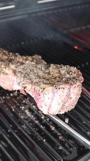 The best way to cook a Tomahawk steak #foodie #bbq #steaktiktok #learnontiktok #fyp