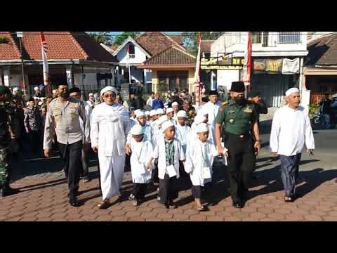 SUNAT MASAL DI MASJID AL-AZHAR TUREN