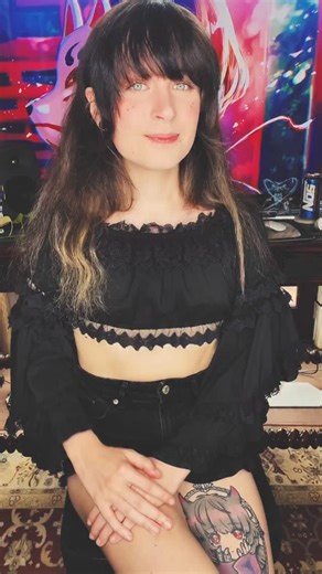 Eve on Instagram: "Quick update on the Patreon and what to expect this week ✨ #guitarlessons #musicproduction #progressivemetal"