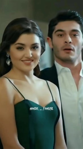 Hayat - Full Screen Status ( Hande Erçel )