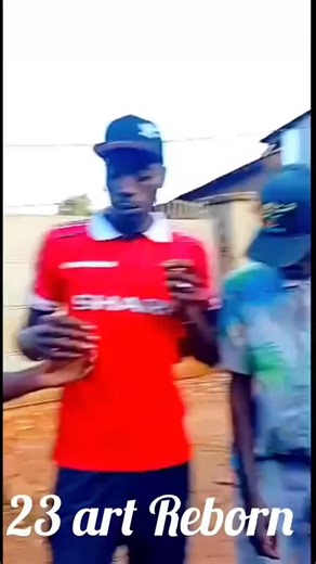 street cypher on Instagram: "#yellowfever #streetcypher best rap batle of all times"