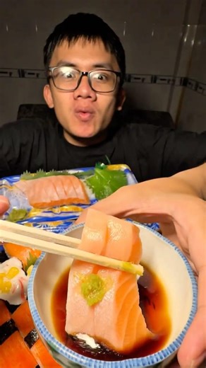 Sushi wasabi #mukbang #viral #asmr #fyp #Kittydichlep