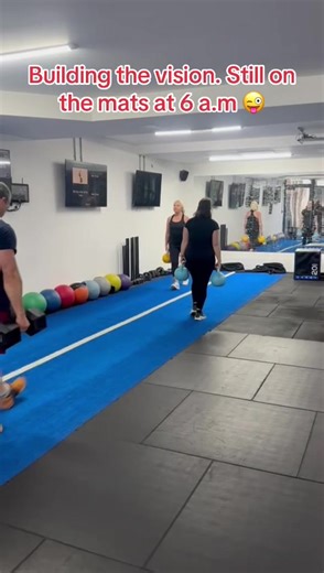 Performance requires Performance… Let’s Goooo#@Hemingways Cocktail Bar #womeninbusiness #entrepreneurshipmotivation #businesstransformation #wimbledonvillage