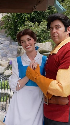 Gaston FINALLY Catches Belle! 🌹😱 #disneyland #gaston #belle