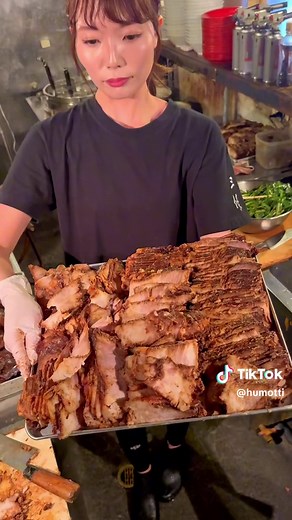 焼豚ラーメン三條のチャーシュー天国を体験！