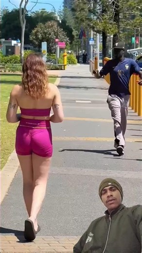 girls prank 🤣 #shorts #youtubeshorts #funny #viralshorts