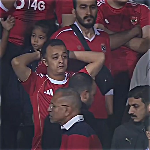 الزمالك يتصدر الدوري ويهزم بيراميدز — رد فعل جمهور الأهلي اليوم