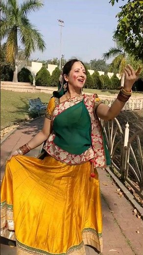 Holi aaye kanhai re....#motherindia #oldisgoldsongs #holisongs