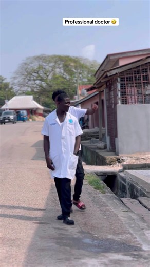 Professional Doctor Attasa 🤣#fyp #Cityofcontent @𝐂 𝐀 𝐋 𝐋 𝐈 𝐍 𝐆 🇬🇭🇳🇬