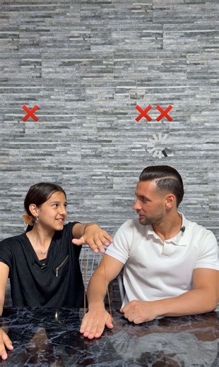 NUOVA CHALLENGE ZIO E NIPOTE! CHI SI È FATTO PIU MALE SECONDO VOI? 🤣🙈 #children #kids #family #challange #funny @EL FICHE