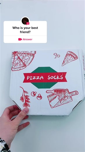 #answer to @Millenial Games Who is your best friend？#question #answer #bestfriend #gift #pizzasocks #funnysocks #foldingsocks