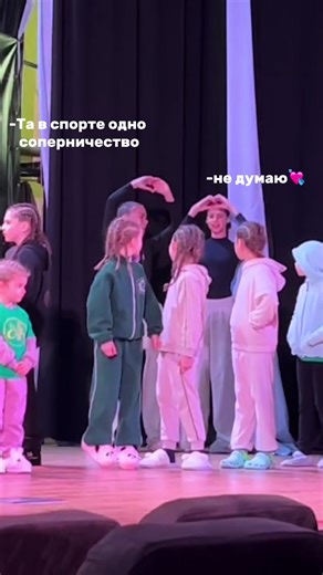 Соррі за якість( обожнюю вас @ЗПВарт «Зірки Палають Всюди» @blythe_keyy^ @_c_a_c_t_u_s_16_ 💘⭐️#повітрянагімнастика #воздушнаягимнастика #рек #полотна #кольцо