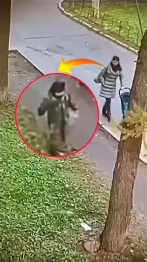 Heart-Stopping Moment 😱 | Child Falls in a Dangerous Scene⚠️#DangerousVideo #ShockingMoment#Accident